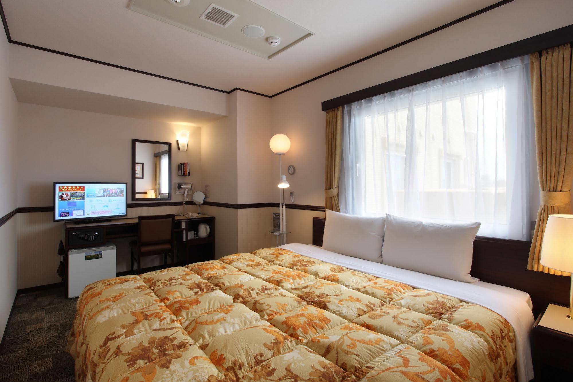 Toyoko Inn Kokura-Eki Minami-Guchi Kitakyūshū Exterior foto